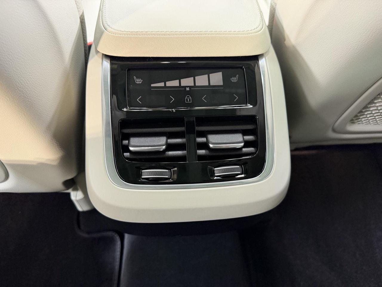 2024 Volvo XC90 Plus Bright Theme Annapolis MD
