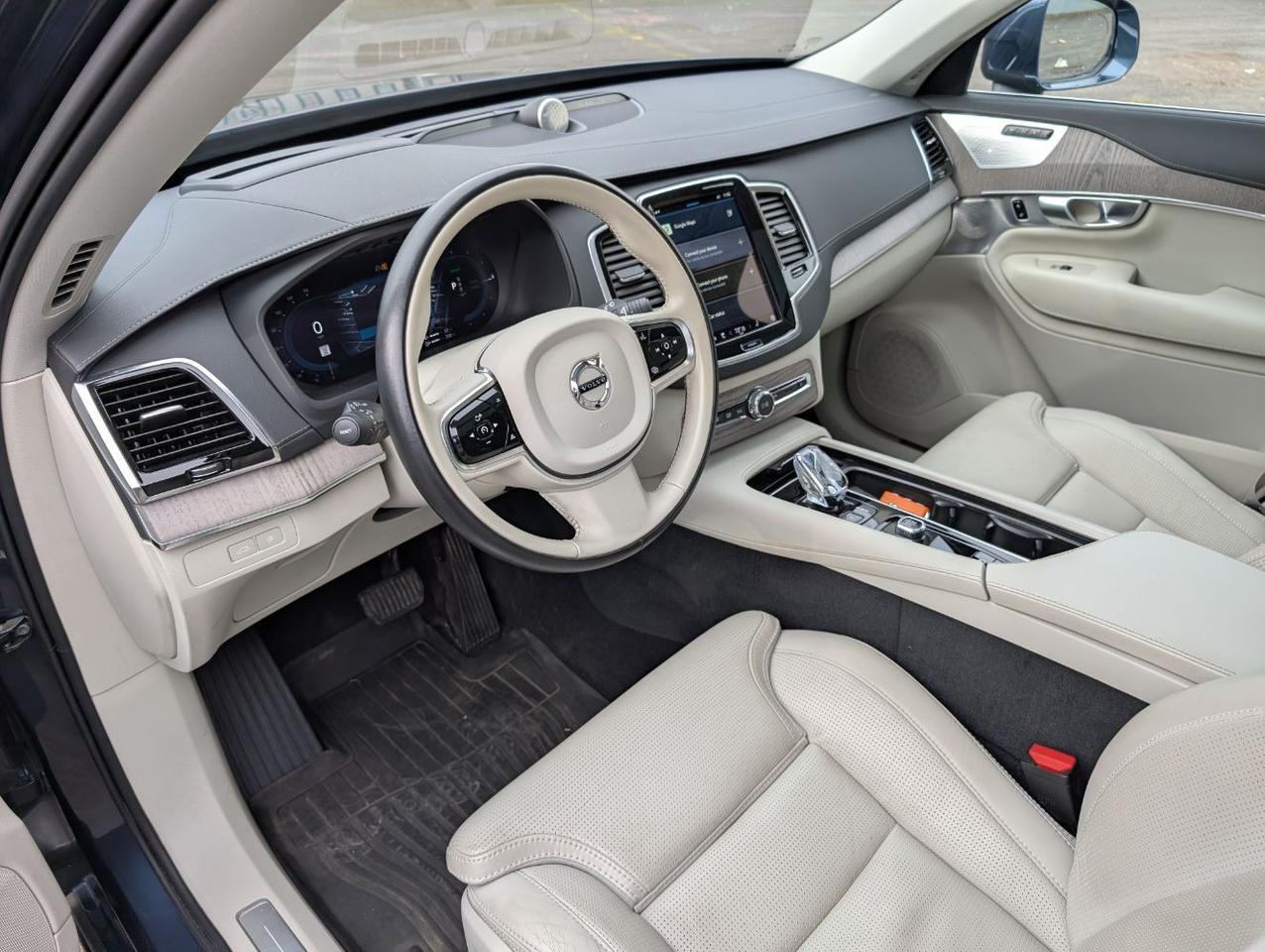 2024 Volvo XC90 Recharge PHEV Hybrid AWD ULTIMATE | 455hp, Bowers & Wilkins Premium Audio, Pilot Asst, 360° Cam & Climate Sea Portland OR