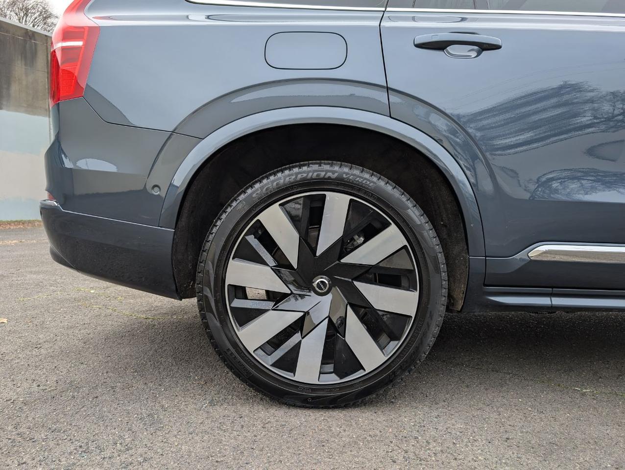 2024 Volvo XC90 Recharge PHEV Hybrid AWD ULTIMATE | 455hp, Bowers & Wilkins Premium Audio, Pilot Asst, 360° Cam & Climate Sea Portland OR