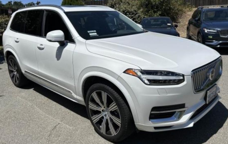 2024 Volvo XC90 Recharge Plug-In Hybrid T8 Core Bright Theme