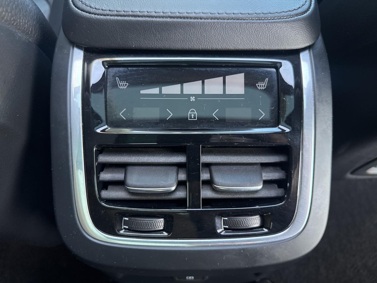 2024 Volvo XC90 Recharge Plug-In Hybrid T8 Plus 6 Passenger Bend OR