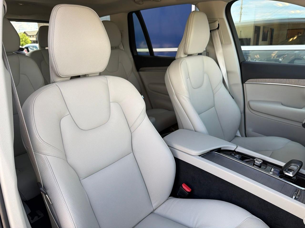 2024 Volvo XC90 Recharge Plug-In Hybrid T8 Plus Bright Theme 7 Passenger Bend OR