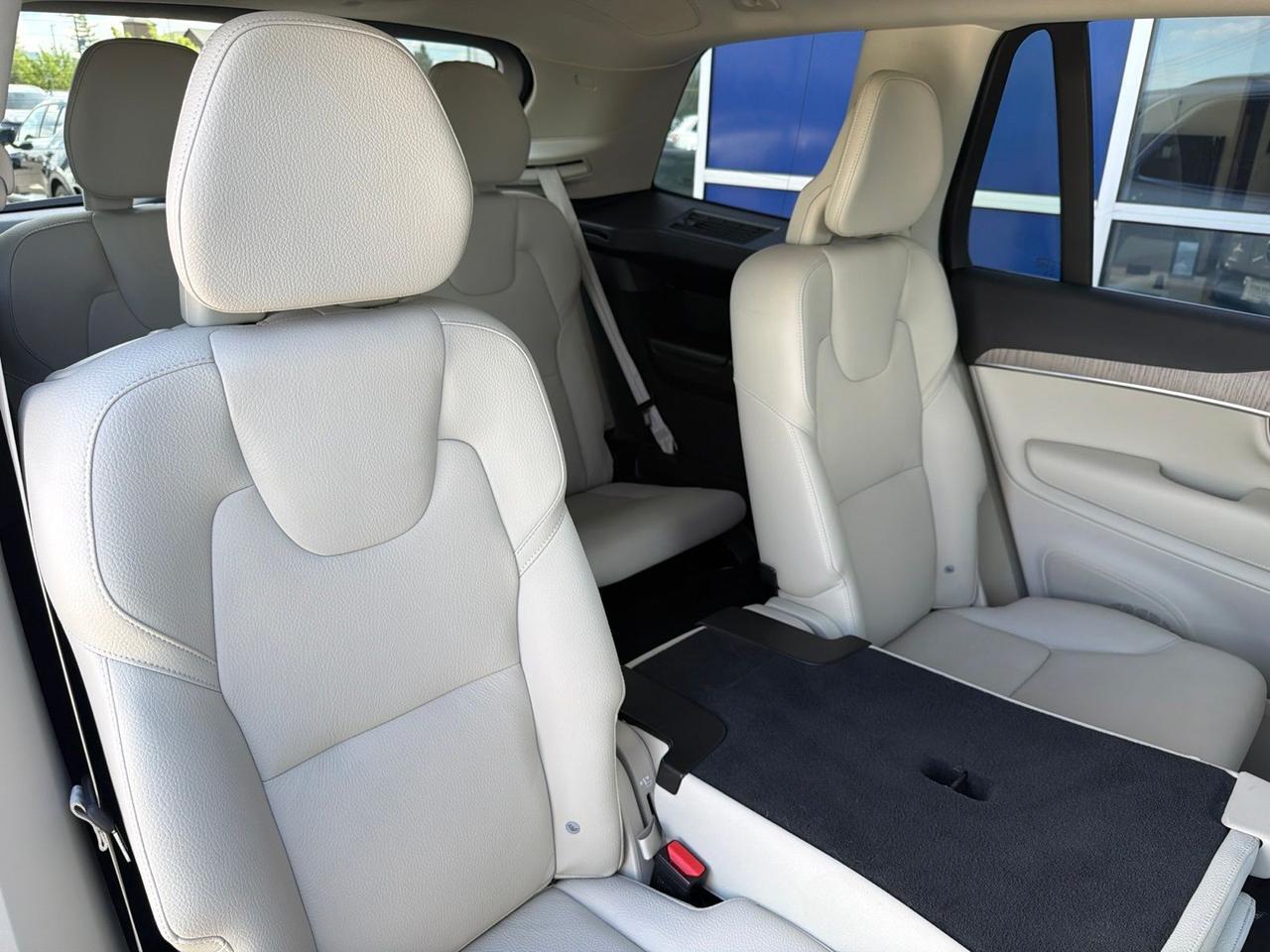 2024 Volvo XC90 Recharge Plug-In Hybrid T8 Plus Bright Theme 7 Passenger Bend OR