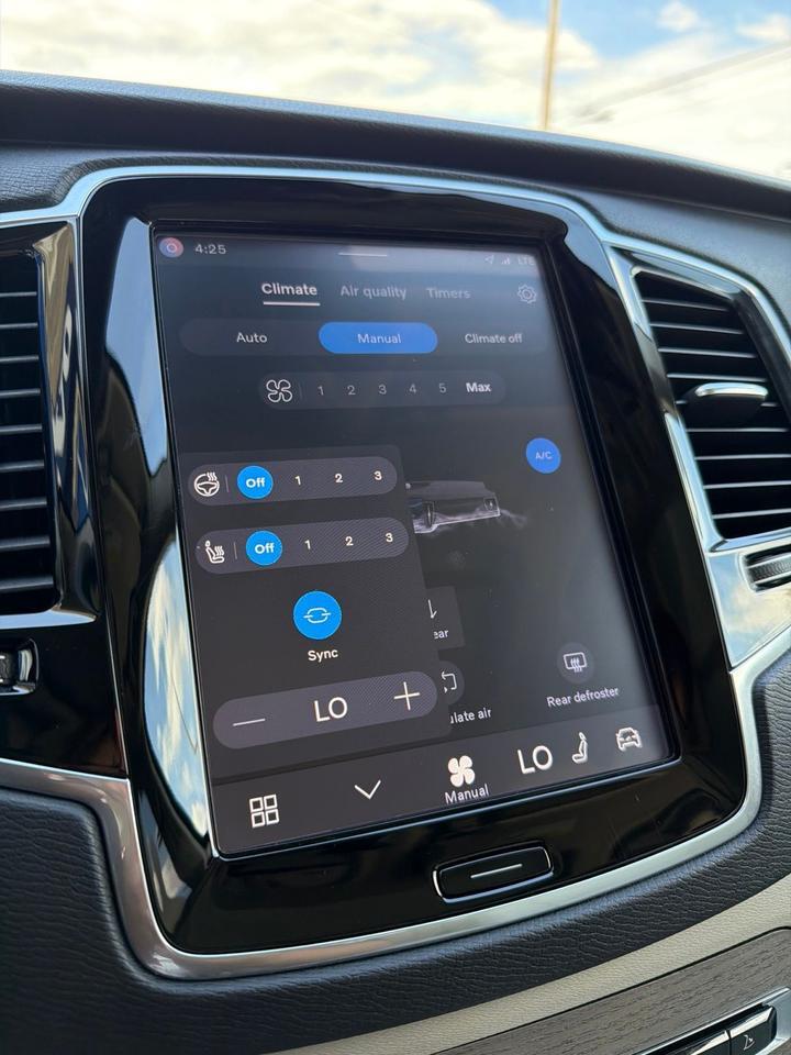 2024 Volvo XC90 Recharge Plug-In Hybrid T8 Plus Bright Theme 7 Passenger Bend OR