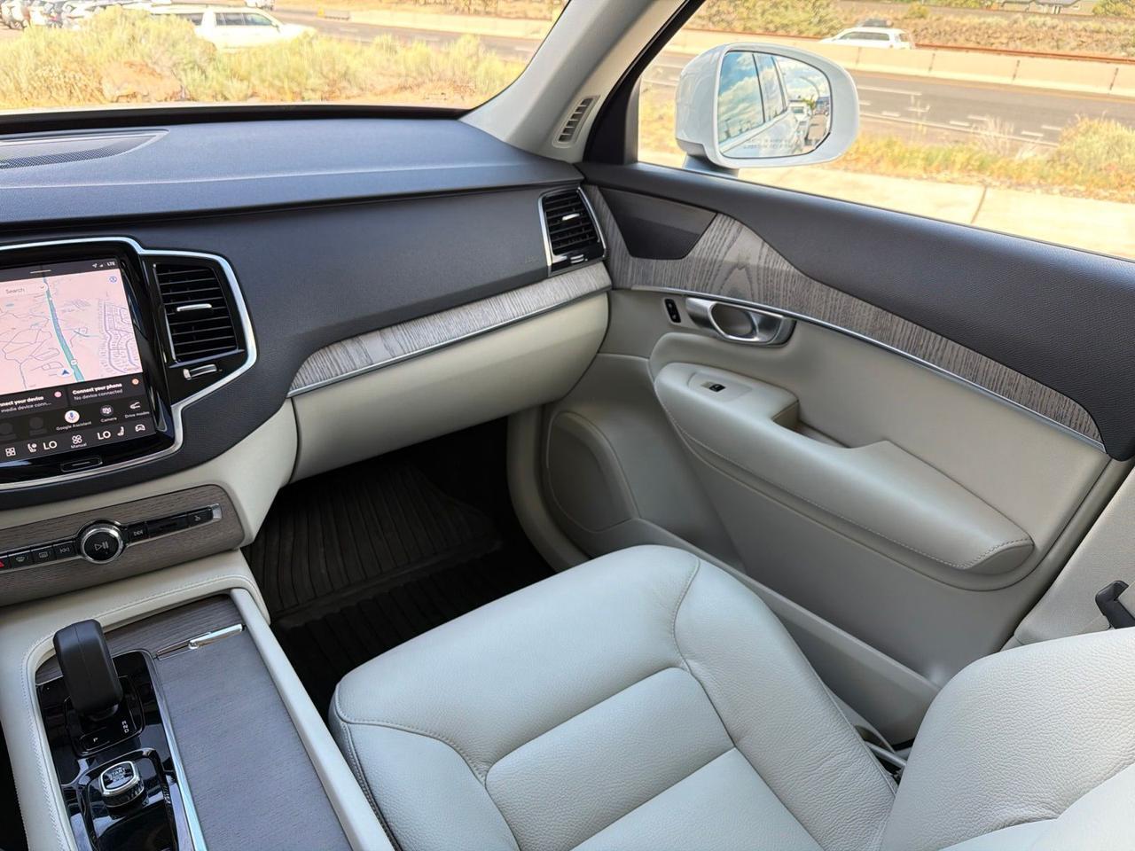 2024 Volvo XC90 Recharge Plug-In Hybrid T8 Plus Bright Theme 7 Passenger Bend OR