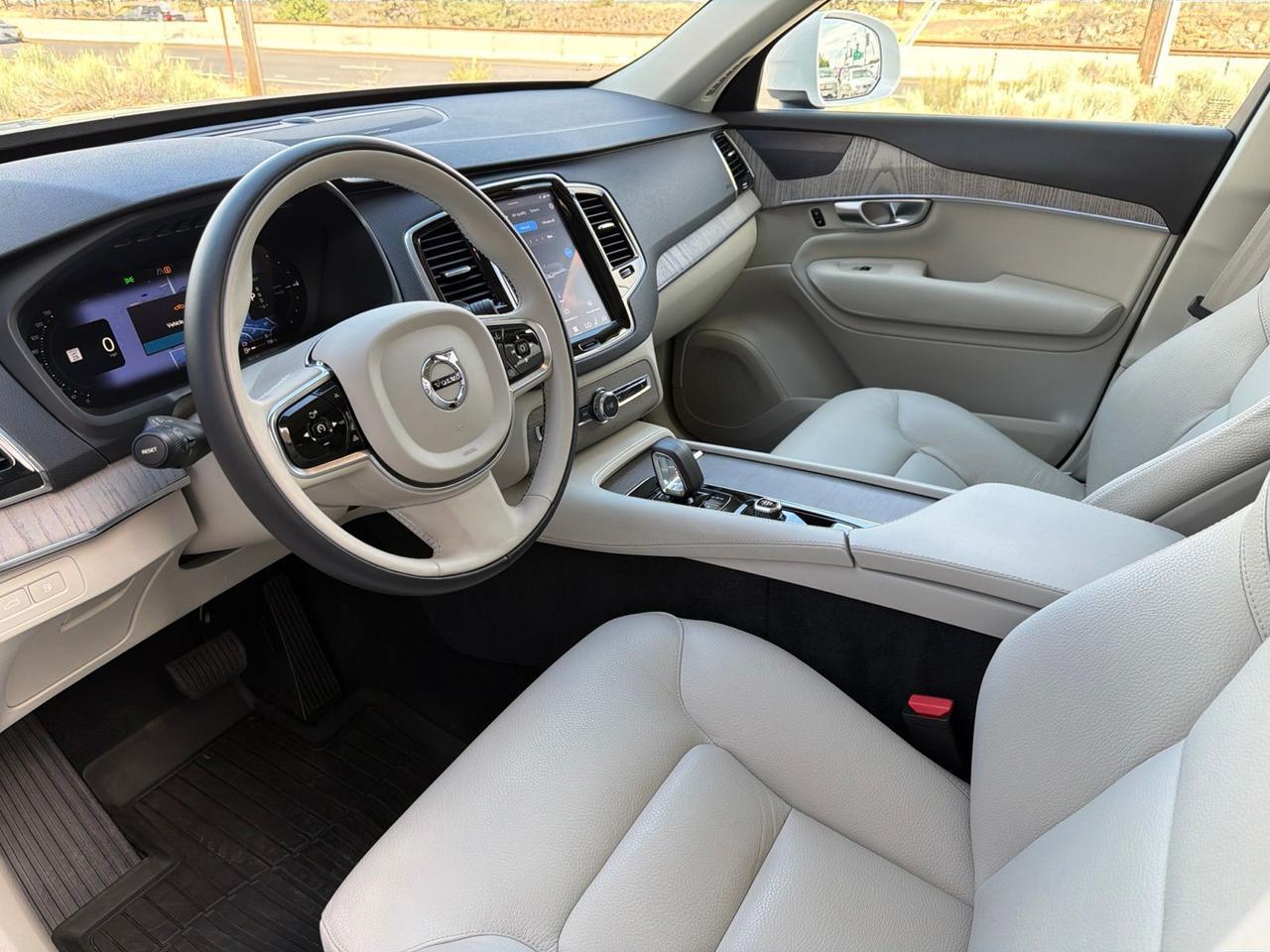 2024 Volvo XC90 Recharge Plug-In Hybrid T8 Plus Bright Theme 7 Passenger Bend OR