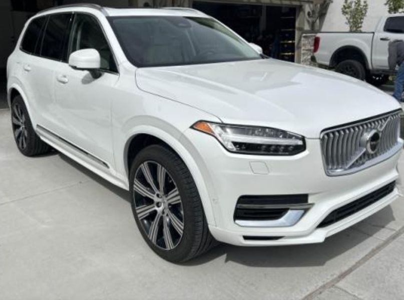 2024 Volvo XC90 Recharge Plug-In Hybrid T8 Plus Bright Theme 7 Passenger