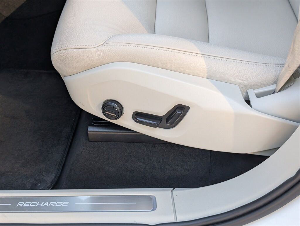 2024 Volvo XC90 Recharge Plug-In Hybrid T8 Plus Bright Theme 7 Passenger Hunt Valley MD