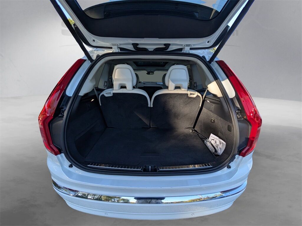 2024 Volvo XC90 Recharge Plug-In Hybrid T8 Plus Bright Theme 7 Passenger Hunt Valley MD