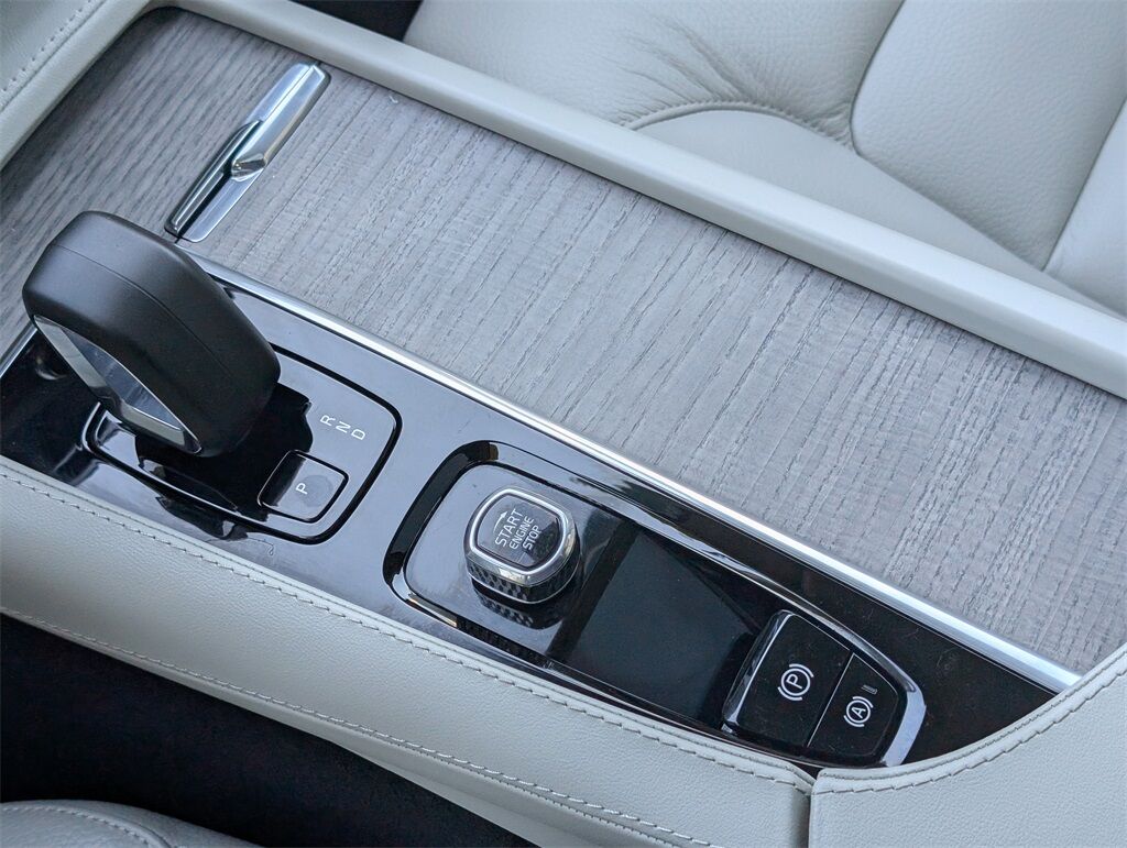 2024 Volvo XC90 Recharge Plug-In Hybrid T8 Plus Bright Theme 7 Passenger Hunt Valley MD