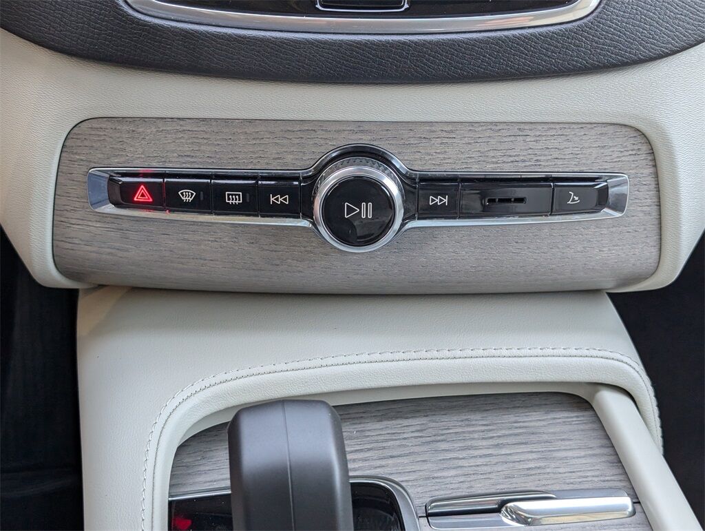 2024 Volvo XC90 Recharge Plug-In Hybrid T8 Plus Bright Theme 7 Passenger Hunt Valley MD