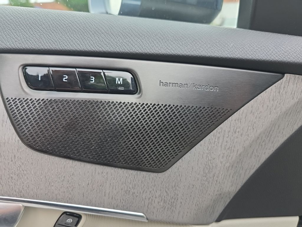 2024 Volvo XC90 Recharge Plug-In Hybrid T8 Plus Bright Theme 7 Passenger Hunt Valley MD