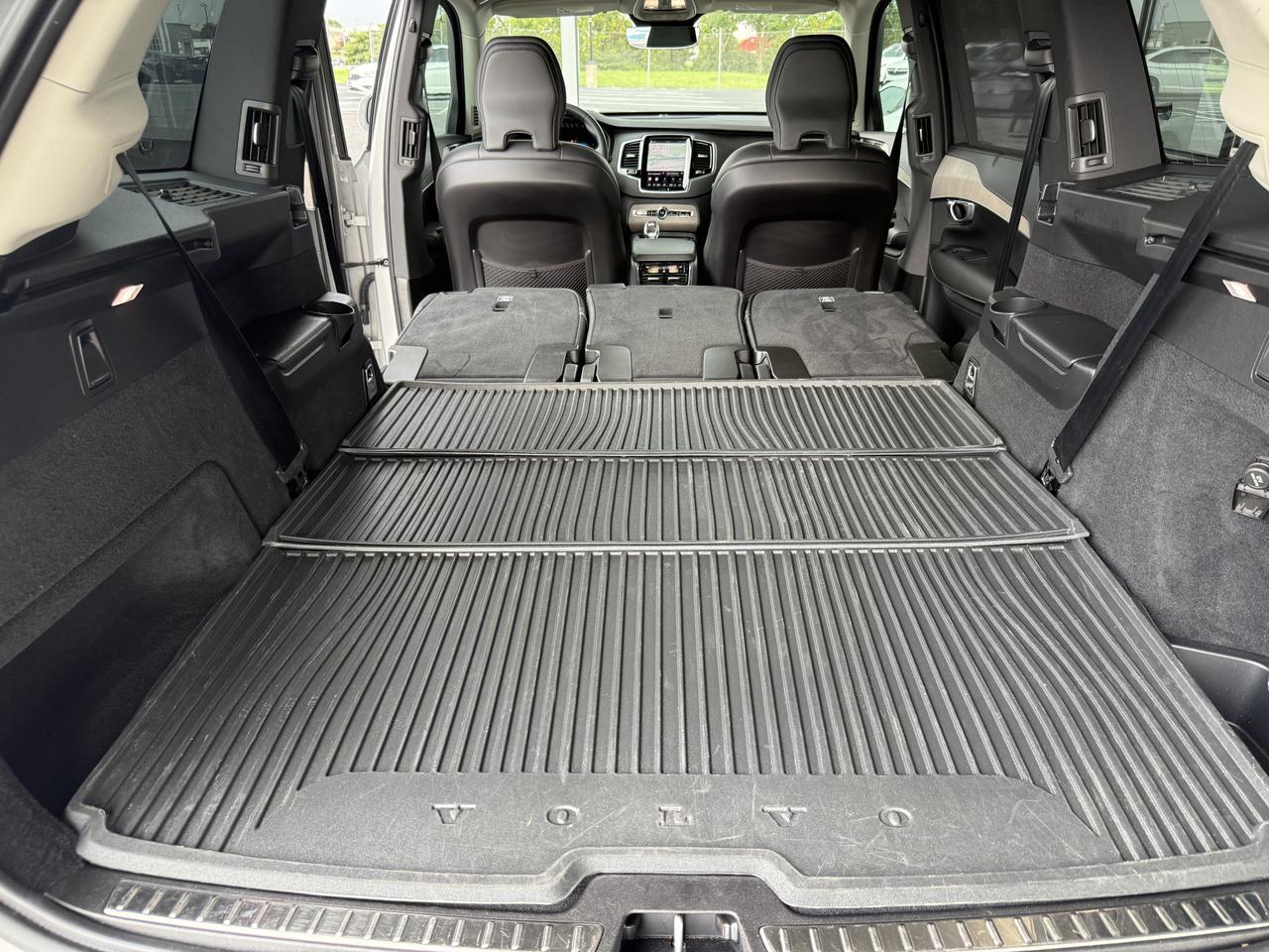 2024 Volvo XC90 Recharge Plug-In Hybrid Ultimate Bright Theme Knoxville TN