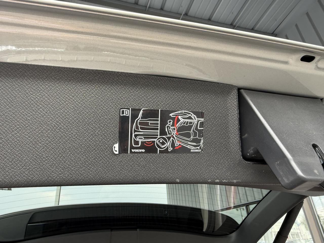2024 Volvo XC90 Recharge Plug-In Hybrid Ultimate Bright Theme Knoxville TN