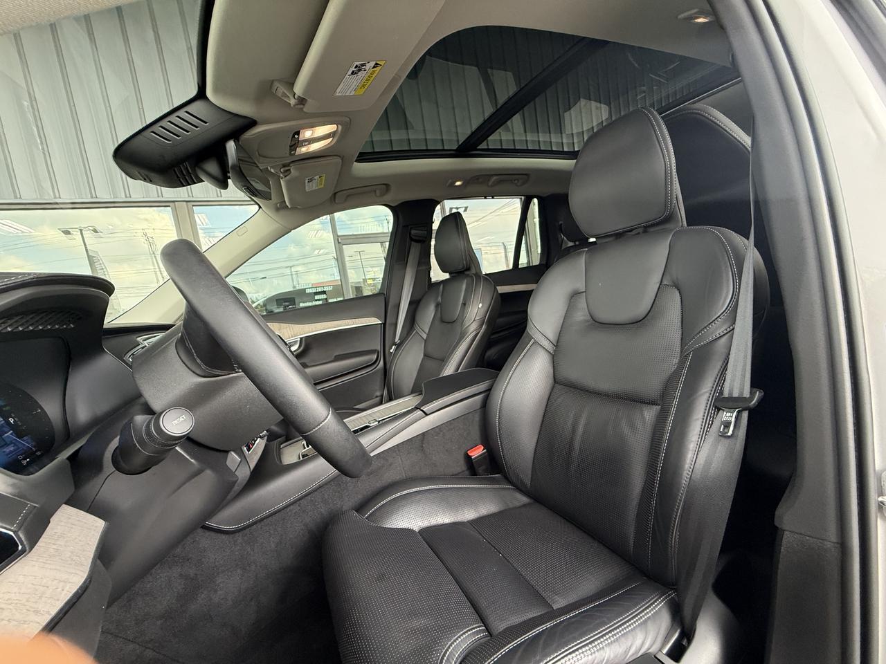2024 Volvo XC90 Recharge Plug-In Hybrid Ultimate Bright Theme Knoxville TN
