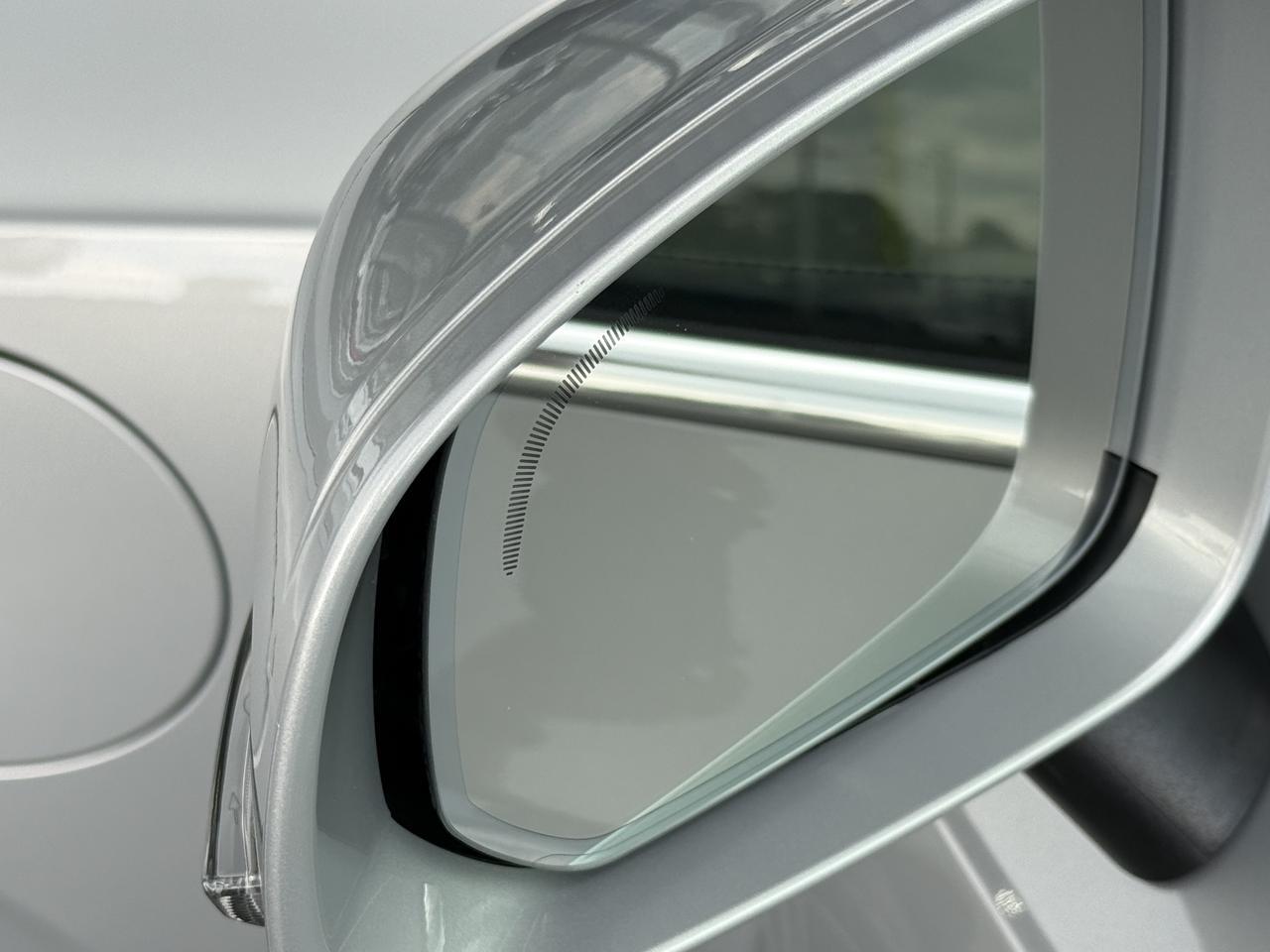 2024 Volvo XC90 Recharge Plug-In Hybrid Ultimate Bright Theme Knoxville TN