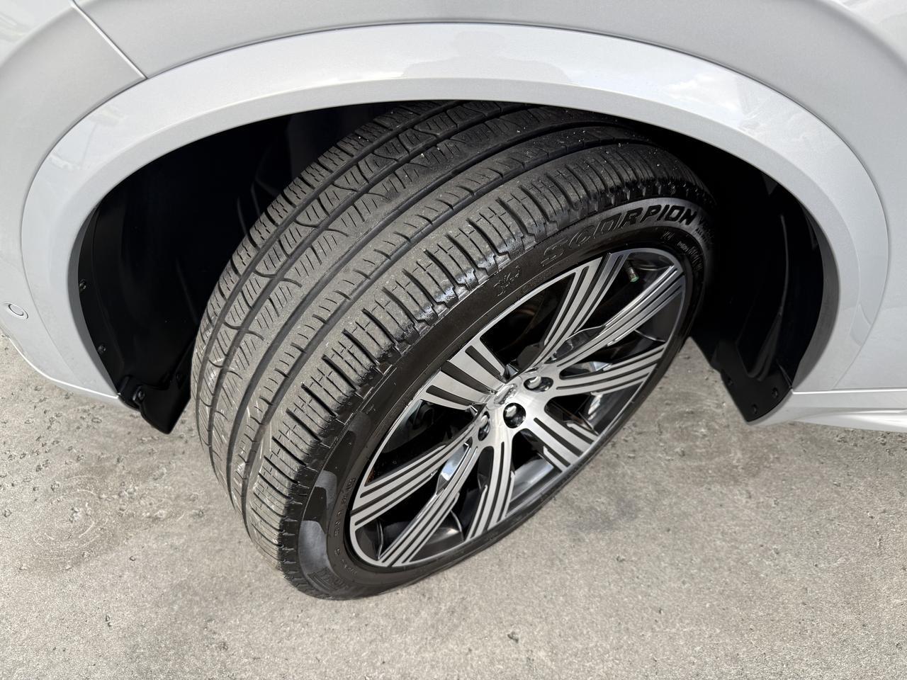 2024 Volvo XC90 Recharge Plug-In Hybrid Ultimate Bright Theme Knoxville TN