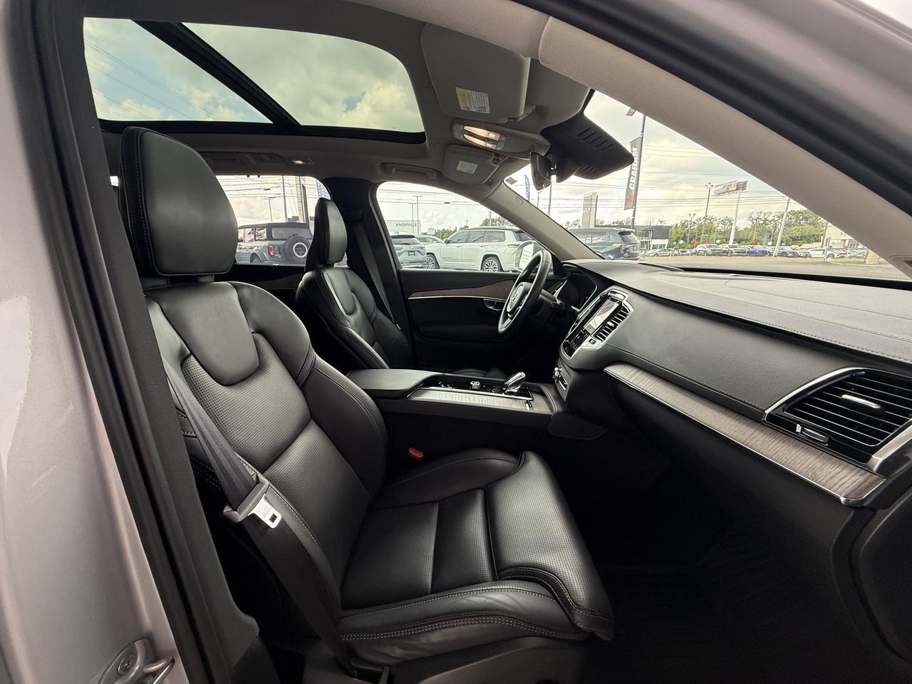 2024 Volvo XC90 Recharge Plug-In Hybrid Ultimate Bright Theme Knoxville TN