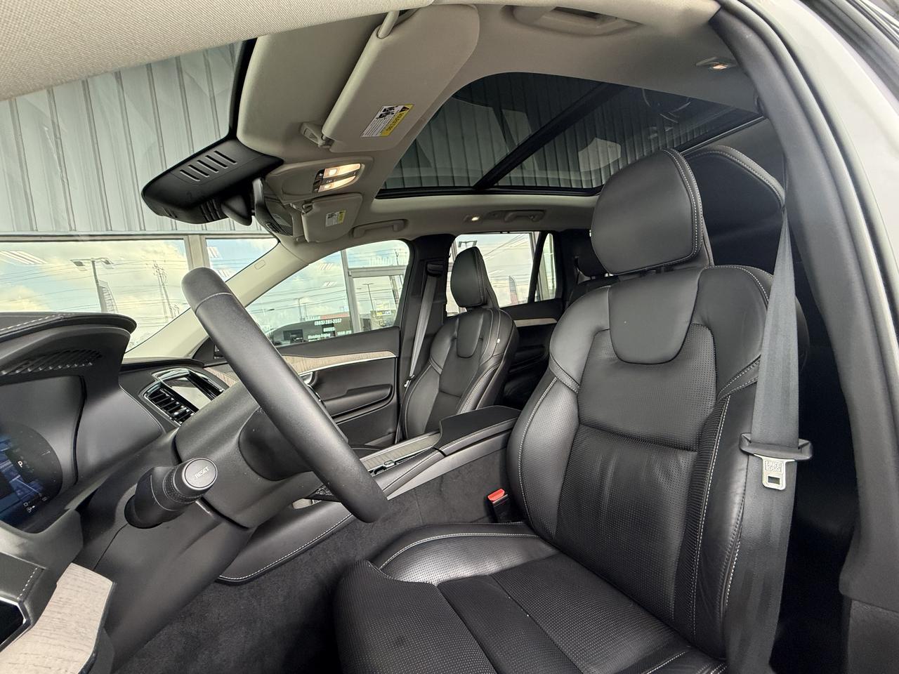 2024 Volvo XC90 Recharge Plug-In Hybrid Ultimate Bright Theme Knoxville TN