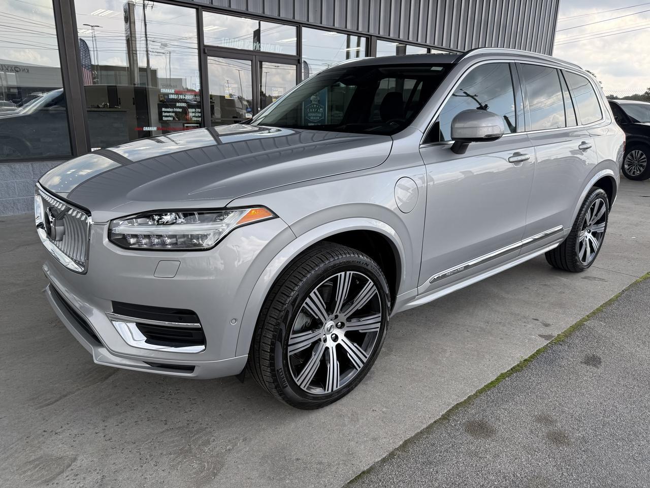 2024 Volvo XC90 Recharge Plug-In Hybrid Ultimate Bright Theme