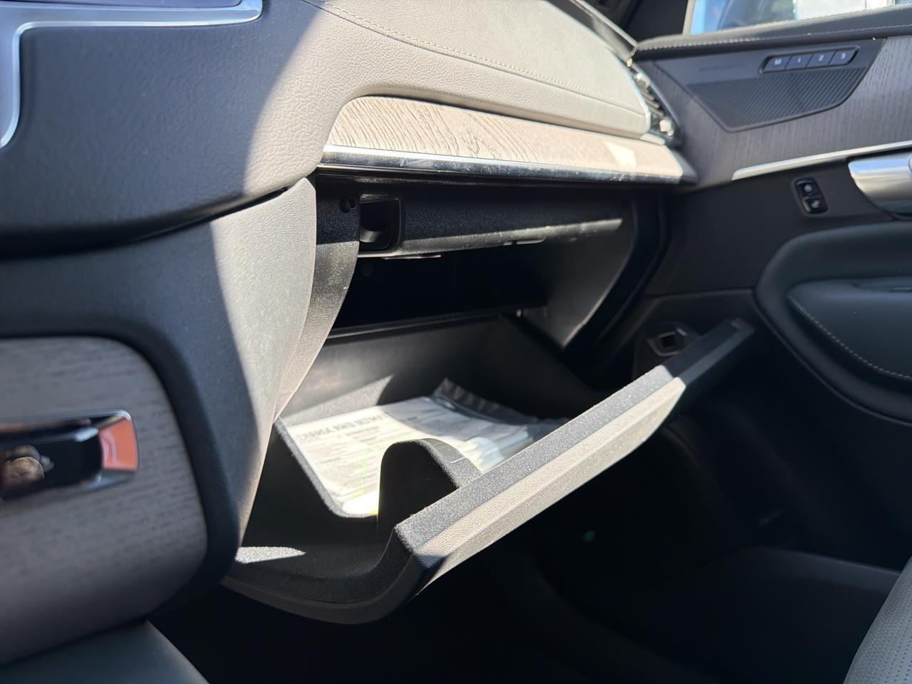 2024 Volvo XC90 Recharge Plug-In Hybrid Ultimate Bend OR