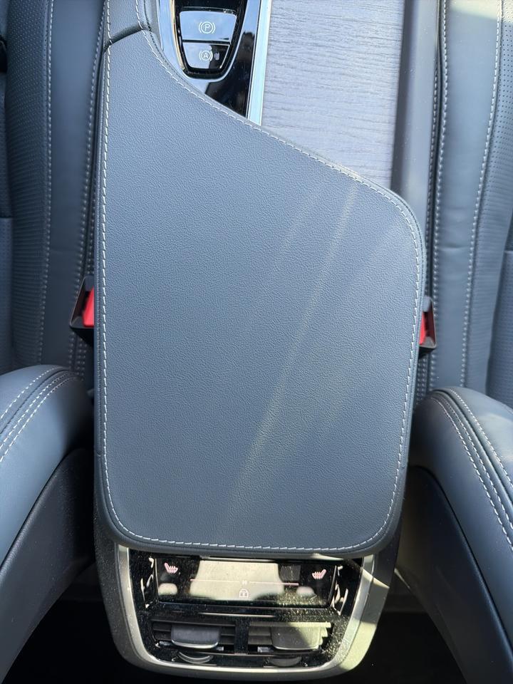 2024 Volvo XC90 Recharge Plug-In Hybrid Ultimate Bend OR