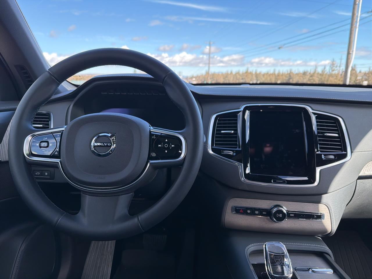 2024 Volvo XC90 Recharge Plug-In Hybrid Ultimate Bend OR