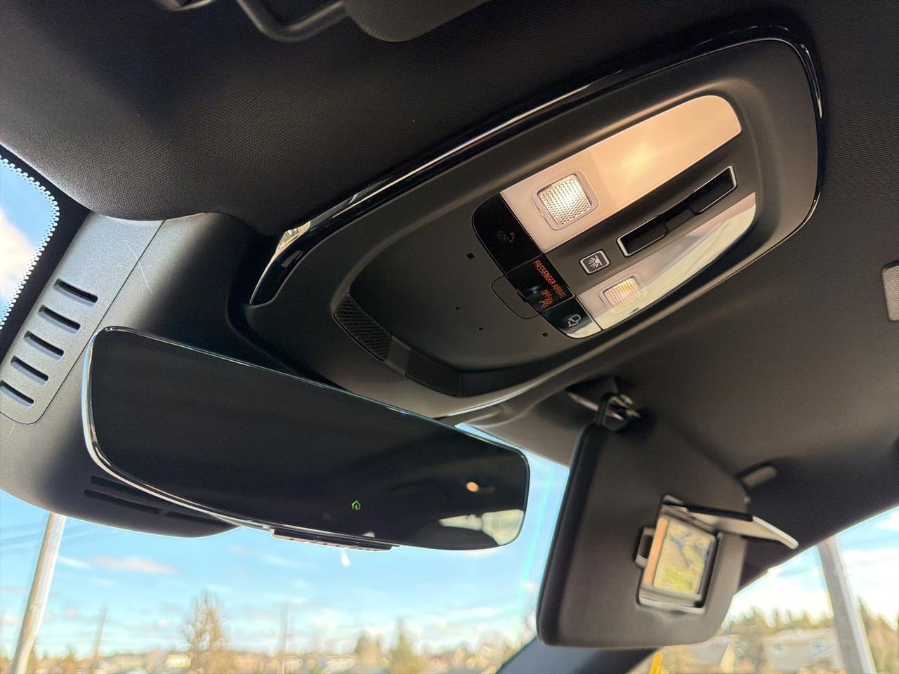 2024 Volvo XC90 Recharge Plug-In Hybrid Ultimate Bend OR