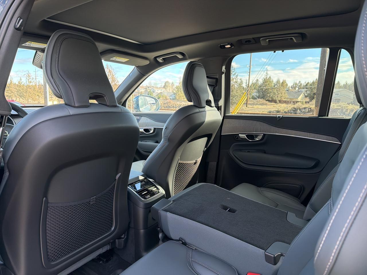 2024 Volvo XC90 Recharge Plug-In Hybrid Ultimate Bend OR