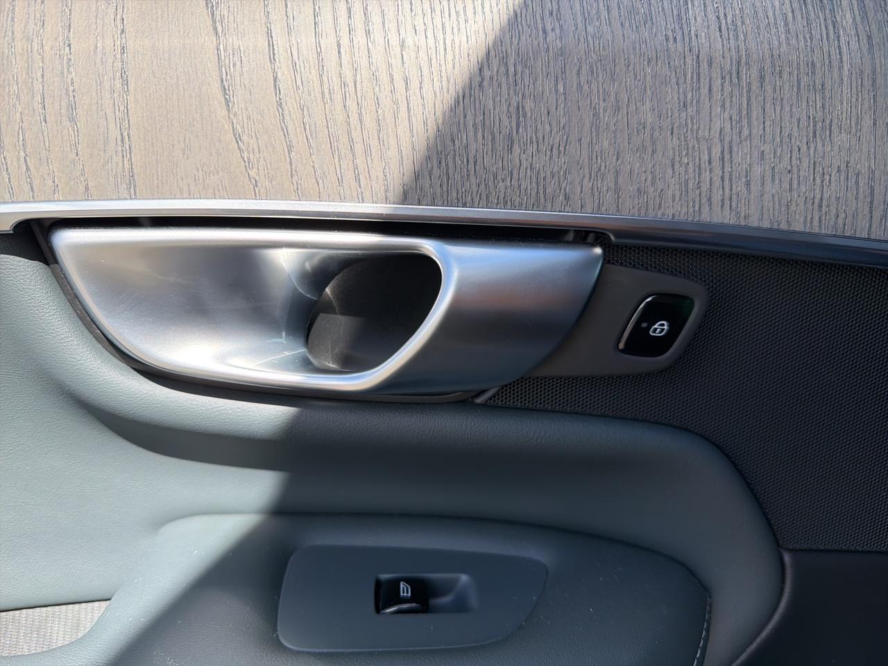 2024 Volvo XC90 Recharge Plug-In Hybrid Ultimate Bend OR