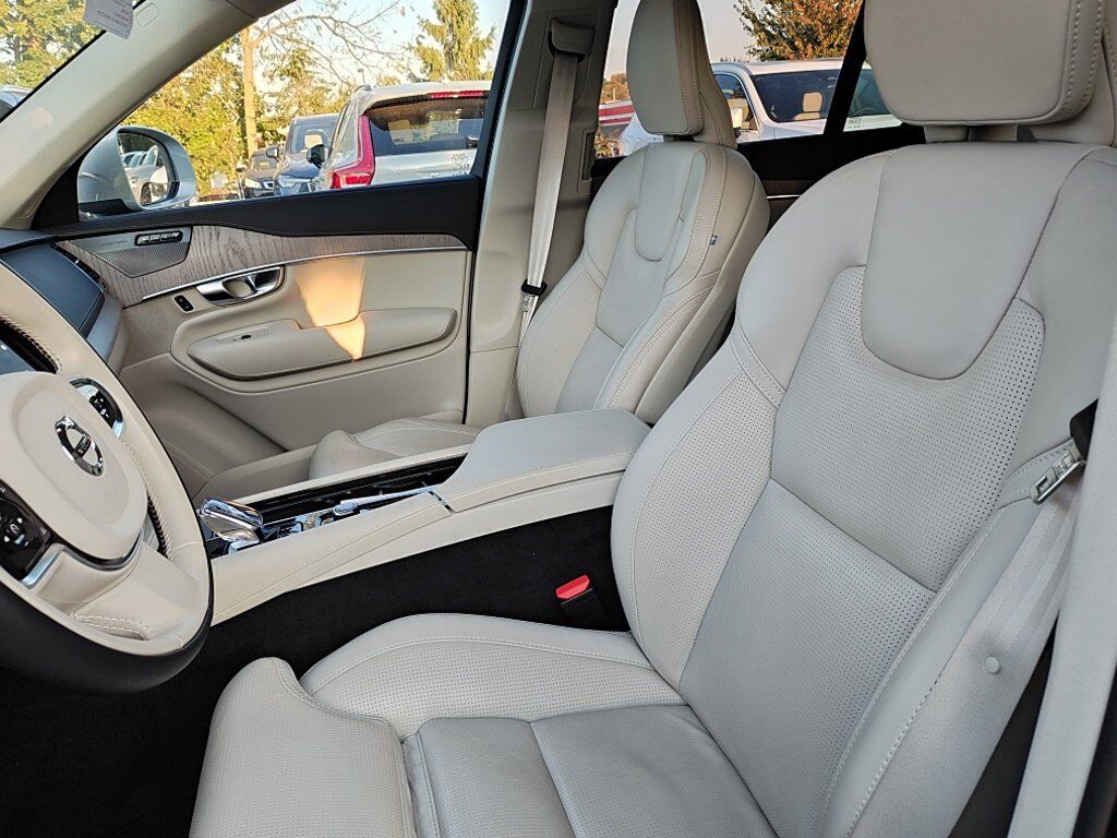 2024 Volvo XC90 Recharge Plug-In Hybrid Ultimate Hunt Valley MD