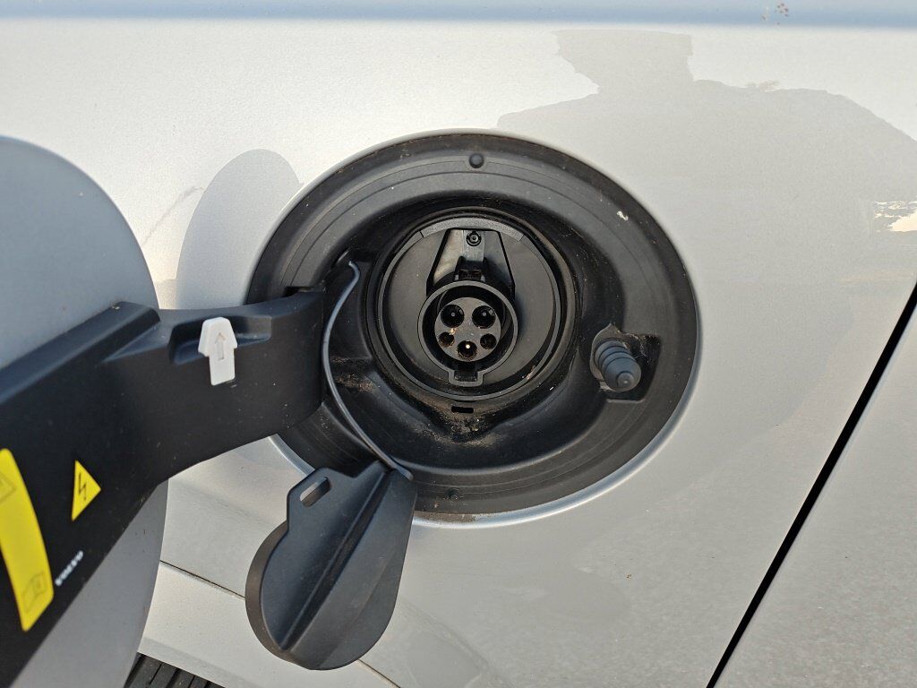 2024 Volvo XC90 Recharge Plug-In Hybrid Ultimate Hunt Valley MD