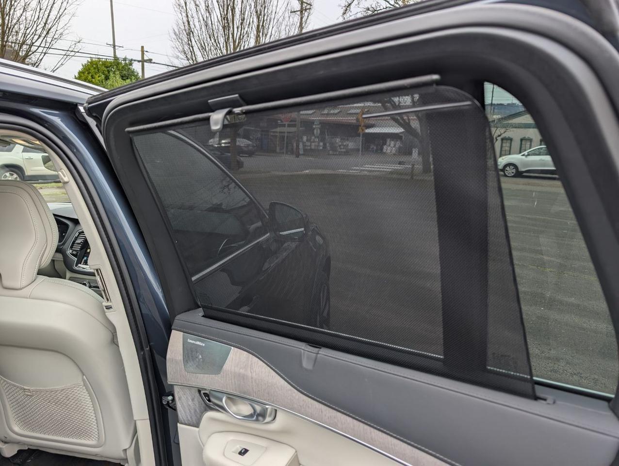 2024 Volvo XC90 Recharge T8 AWD PHEV Hybrid ULTIMATE w/Bowers & Wilkins, Center Walk Seating, Pilot Assist, 4 Heated Seats & Portland OR