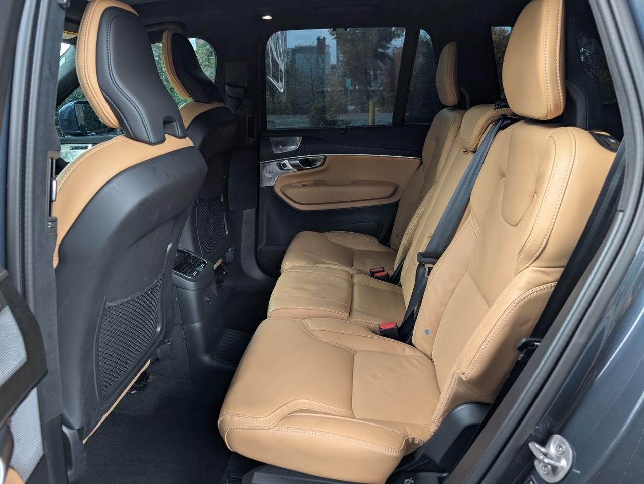 2024 Volvo XC90 Recharge T8 Ext Range ULTIMATE LUX w/Bowers & Wilkins, Pilot Assist, Air Susp, Massage Seats & Cooled Seats Portland OR