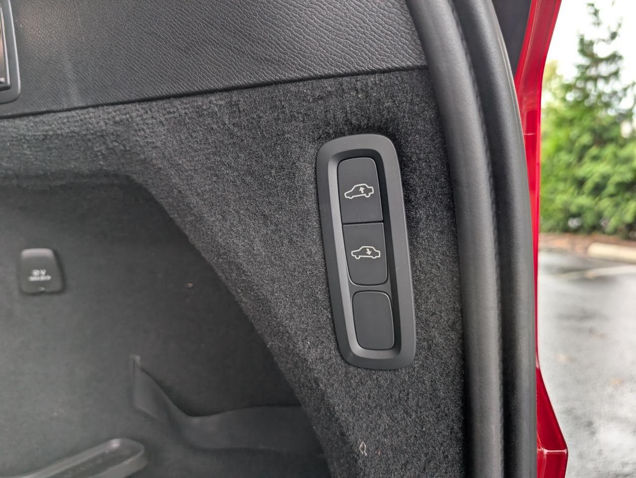 2024 Volvo XC90 Recharge T8 Ext Range ULTIMATE LUX w/Bowers & Wilkins, Pilot Assist, Air Susp, Massage Seats & Cooled Seats Portland OR