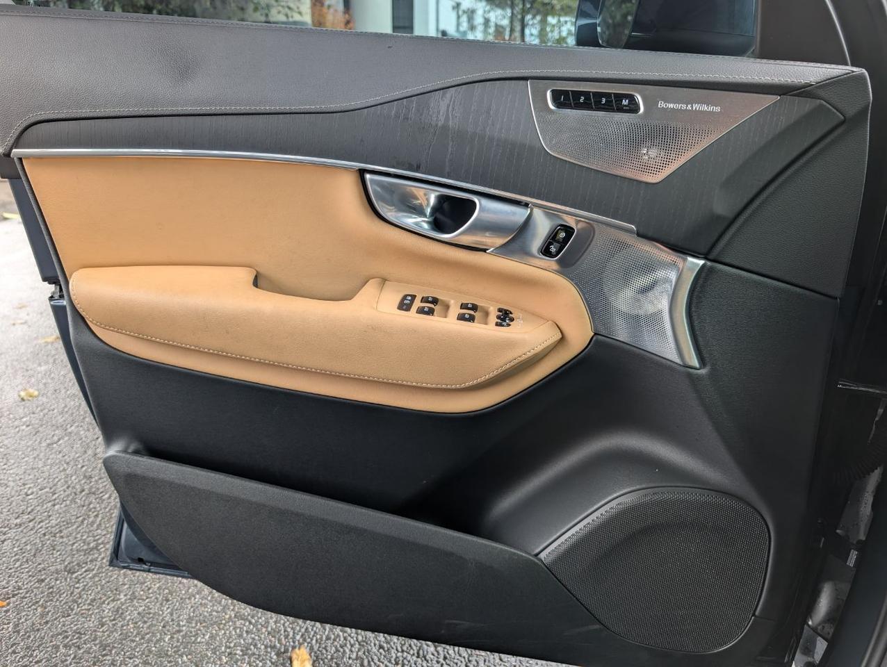 2024 Volvo XC90 Recharge T8 Ext Range ULTIMATE LUX w/Bowers & Wilkins, Pilot Assist, Air Susp, Massage Seats & Cooled Seats Portland OR