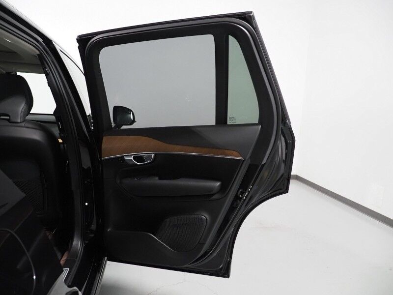 2024 Volvo XC90 Recharge T8 eAWD Plug-In Hybrid Plus *NAVIGATION, ADAPTIVE CRUISE, SAFETY ALERTS, 360 VIEW CAMERAS, PANORAMA MOONROOF, LEATHER, HEATED SEATS/STEERING, REMOTE START, 21 INCH WHEELS, HARMAN/KARDON, APPLE CARPLAY Round Rock TX