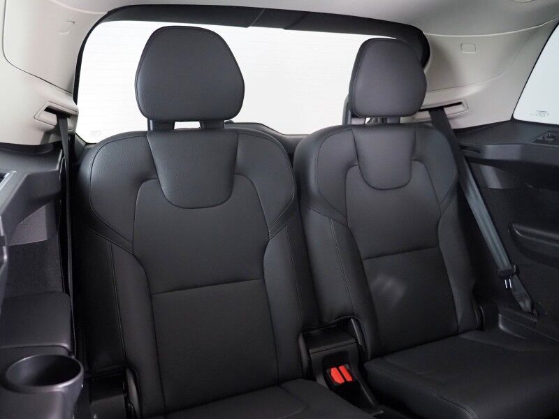 2024 Volvo XC90 Recharge T8 eAWD Plug-In Hybrid Plus *NAVIGATION, ADAPTIVE CRUISE, SAFETY ALERTS, 360 VIEW CAMERAS, PANORAMA MOONROOF, LEATHER, HEATED SEATS/STEERING, REMOTE START, 21 INCH WHEELS, HARMAN/KARDON, APPLE CARPLAY Round Rock TX