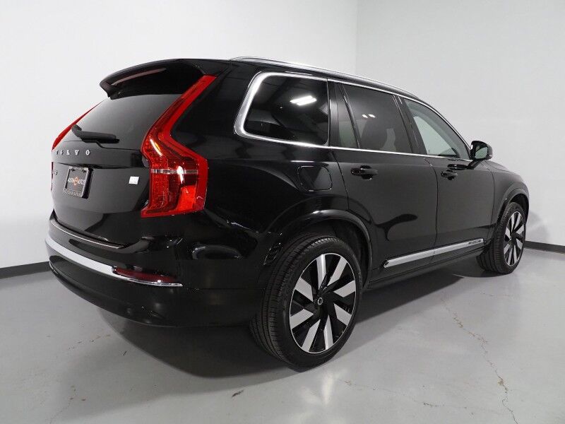 2024 Volvo XC90 Recharge T8 eAWD Plug-In Hybrid Plus *NAVIGATION, ADAPTIVE CRUISE, SAFETY ALERTS, 360 VIEW CAMERAS, PANORAMA MOONROOF, LEATHER, HEATED SEATS/STEERING, REMOTE START, 21 INCH WHEELS, HARMAN/KARDON, APPLE CARPLAY Round Rock TX