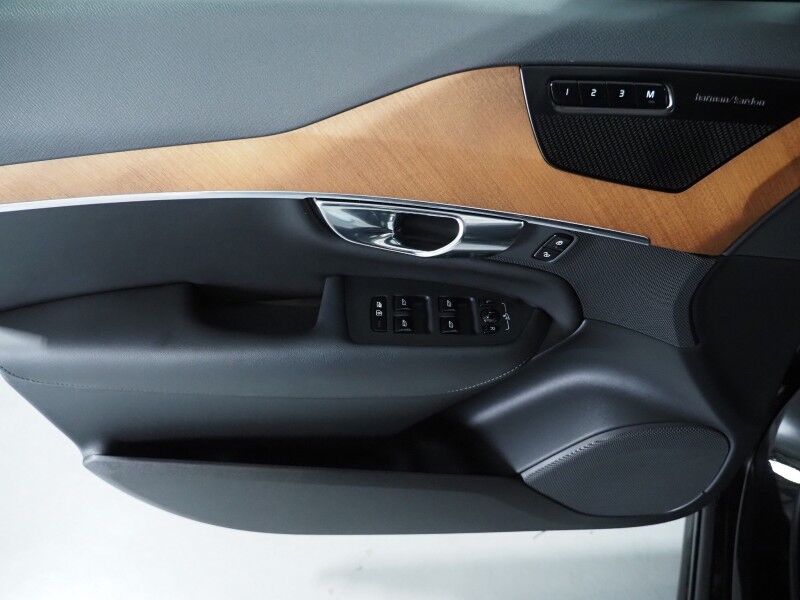 2024 Volvo XC90 Recharge T8 eAWD Plug-In Hybrid Plus *NAVIGATION, ADAPTIVE CRUISE, SAFETY ALERTS, 360 VIEW CAMERAS, PANORAMA MOONROOF, LEATHER, HEATED SEATS/STEERING, REMOTE START, 21 INCH WHEELS, HARMAN/KARDON, APPLE CARPLAY Round Rock TX