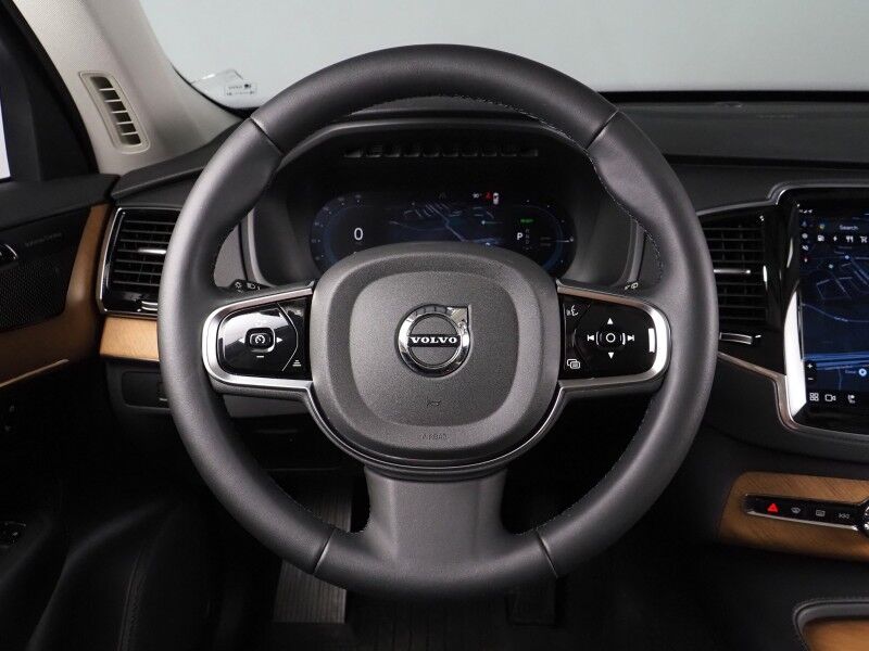 2024 Volvo XC90 Recharge T8 eAWD Plug-In Hybrid Plus *NAVIGATION, ADAPTIVE CRUISE, SAFETY ALERTS, 360 VIEW CAMERAS, PANORAMA MOONROOF, LEATHER, HEATED SEATS/STEERING, REMOTE START, 21 INCH WHEELS, HARMAN/KARDON, APPLE CARPLAY Round Rock TX