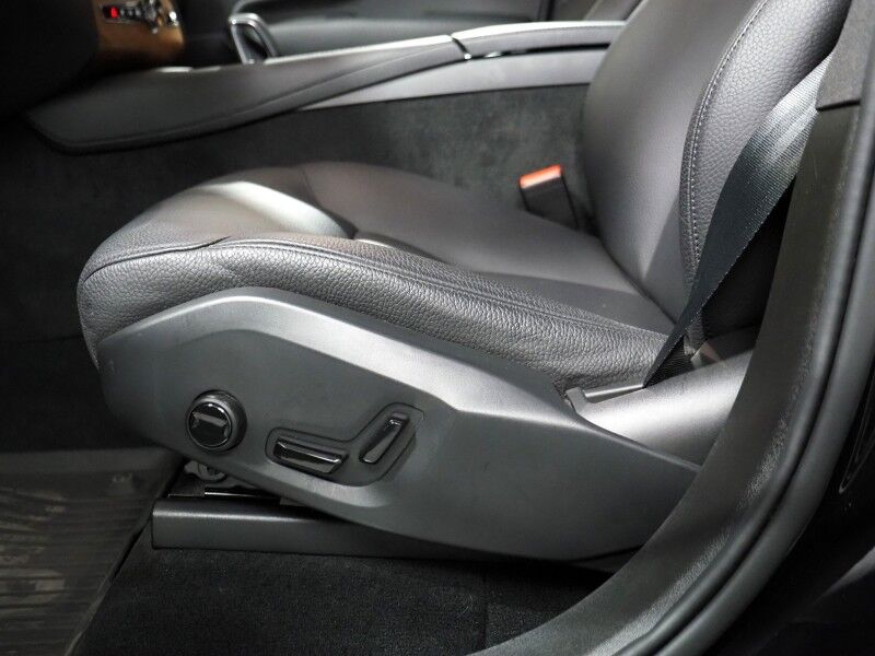 2024 Volvo XC90 Recharge T8 eAWD Plug-In Hybrid Plus *NAVIGATION, ADAPTIVE CRUISE, SAFETY ALERTS, 360 VIEW CAMERAS, PANORAMA MOONROOF, LEATHER, HEATED SEATS/STEERING, REMOTE START, 21 INCH WHEELS, HARMAN/KARDON, APPLE CARPLAY Round Rock TX