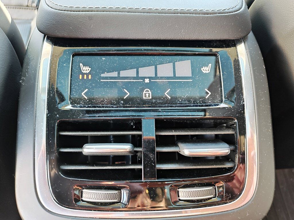 2024 Volvo XC90 Ultimate Hunt Valley MD