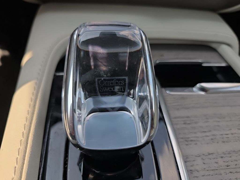 2024 Volvo XC90 Ultimate Hunt Valley MD