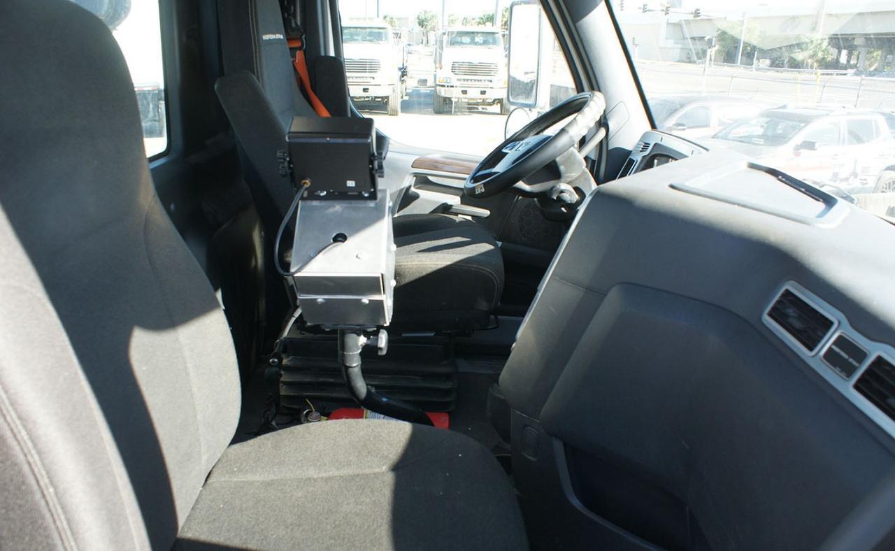 2024 Western Star 47X 60000 lbs Pac Mac Roll Off Truck Tampa FL