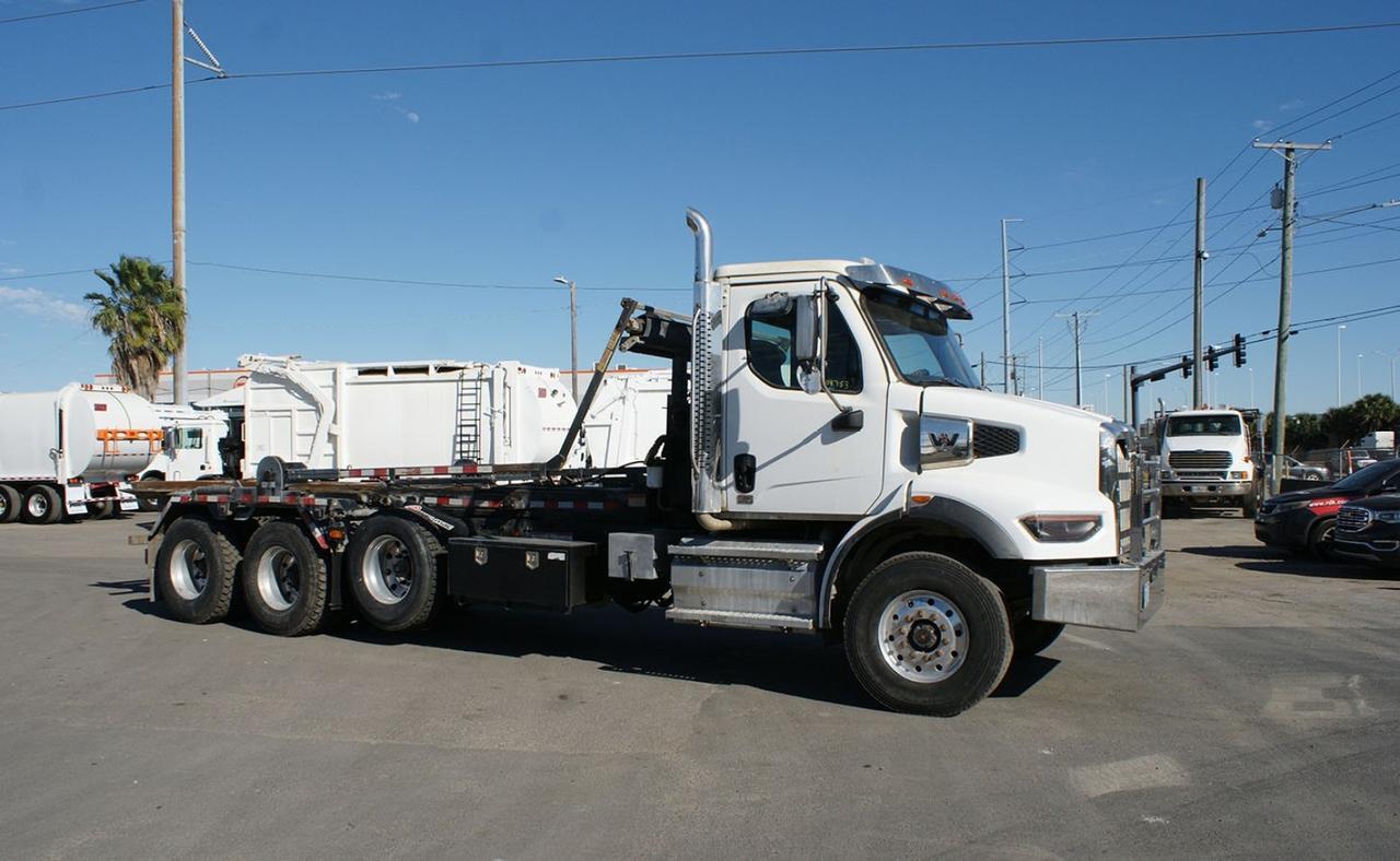 2024 Western Star 47X 60000 lbs Pac Mac Roll Off Truck