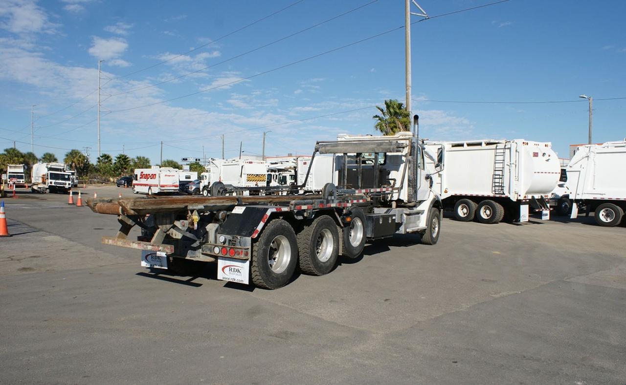 2024 Western Star 47X 60000 lbs Pac Mac Roll Off Truck Tampa FL