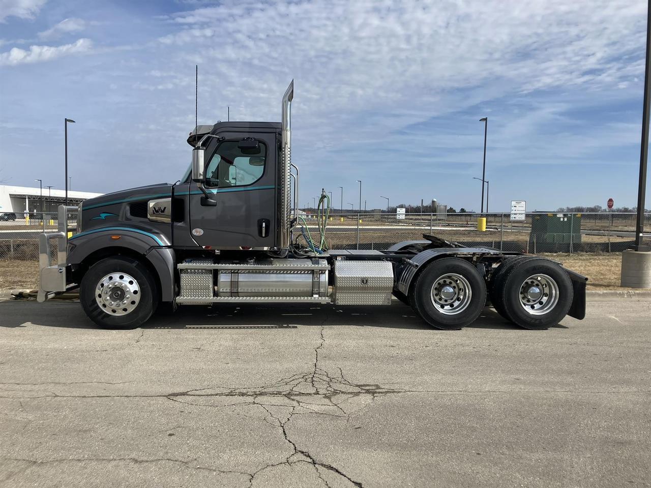 2024 Western Star 49X - image 5