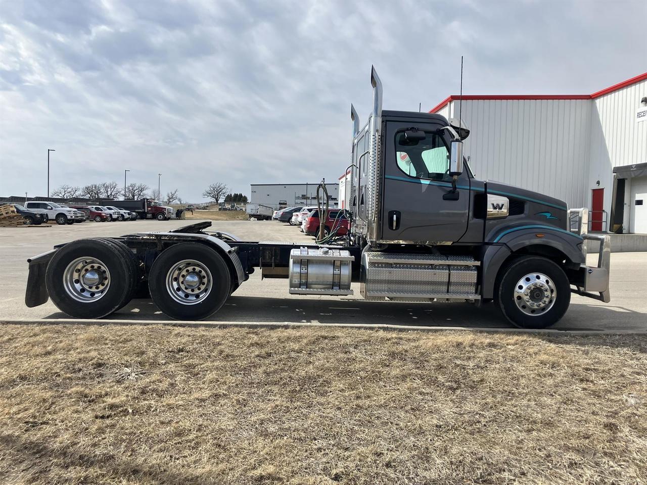 2024 Western Star 49X - image 6