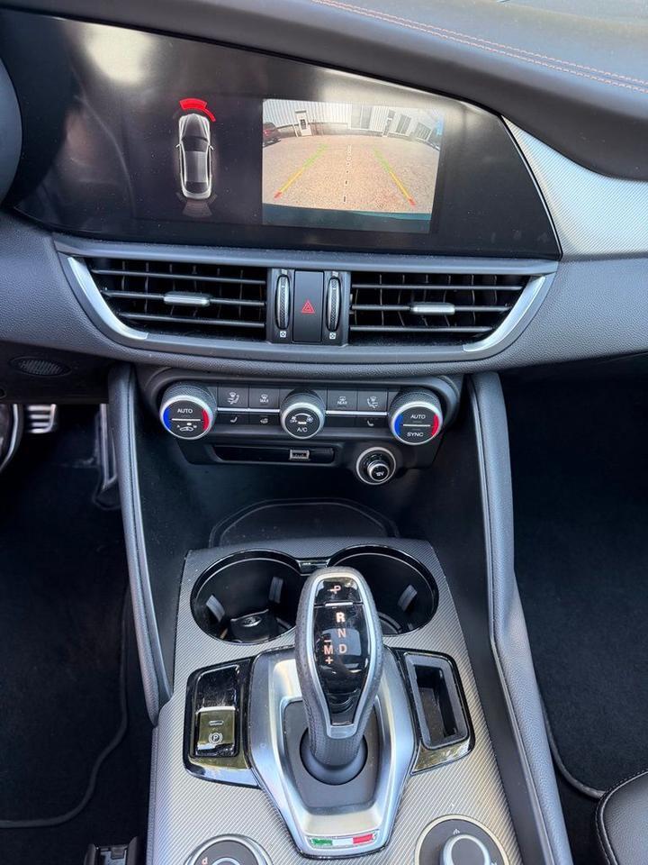 2025 Alfa Romeo Giulia Intensa Orange MA